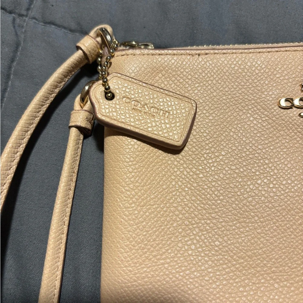 COACH Light Pink Pebbled Leather Wristlet - Picture 2 of 6